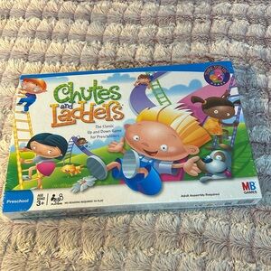 Hasbro Gaming Chutes and Ladders Board